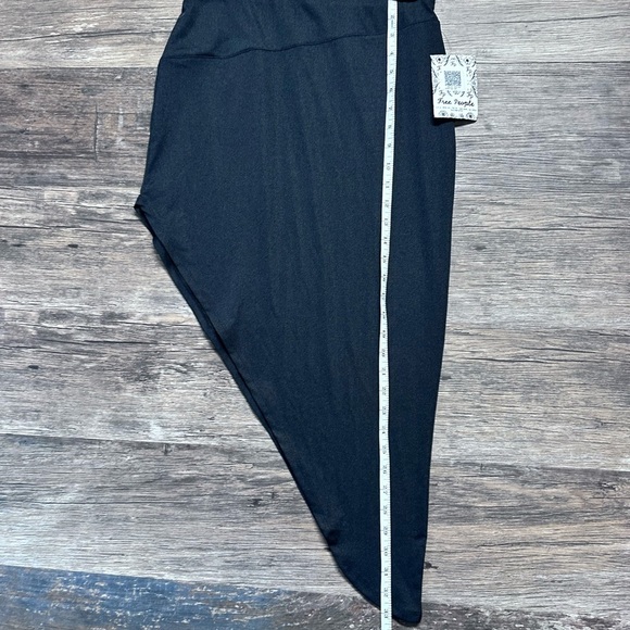 Free People Black Virginia Knit Asymmetrical Skirt - Picture 1 of 8